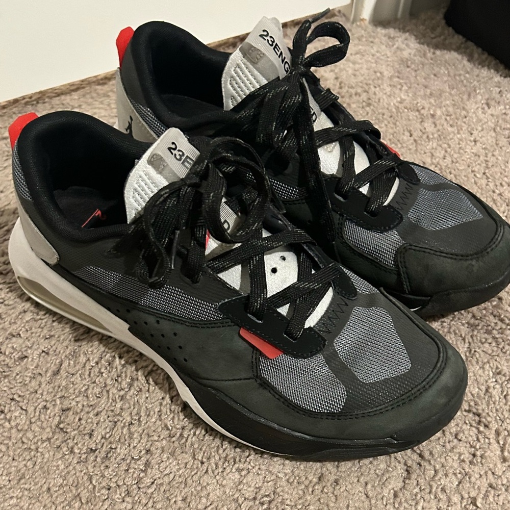 Nike Air Jordan 200e Athletic Shoe’s for Men. Size:11 Good Condition